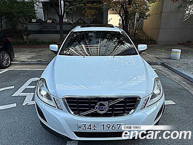 Volvo XC60 2012 — photo 3