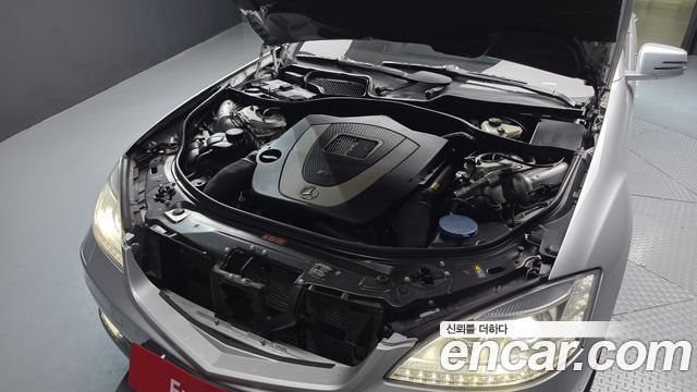 Mercedes-Benz S-Class 2010 — photo 6