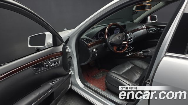 Mercedes-Benz S-Class 2010 — photo 10