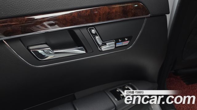 Mercedes-Benz S-Class 2010 — photo 18