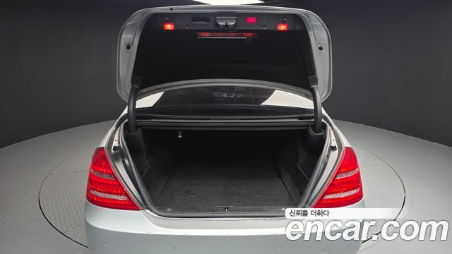 Mercedes-Benz S-Class 2010 — photo 20