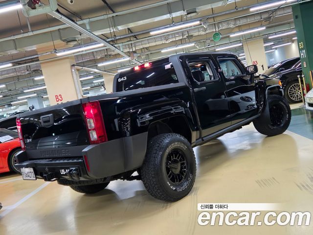 Hummer H3 2010 — photo 2