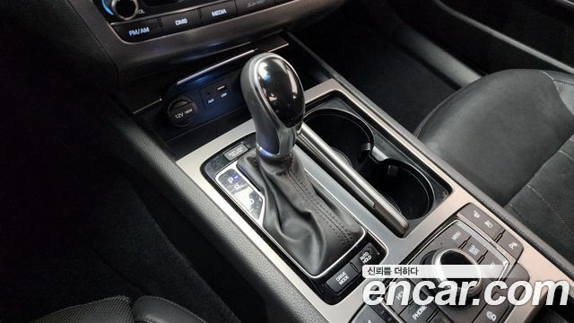 Hyundai Genesis 2015 — photo 9