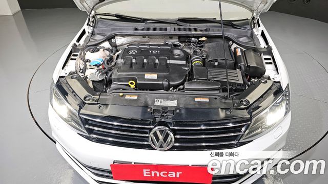 Volkswagen Jetta 2015 — photo 6