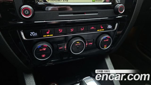 Volkswagen Jetta 2015 — photo 17