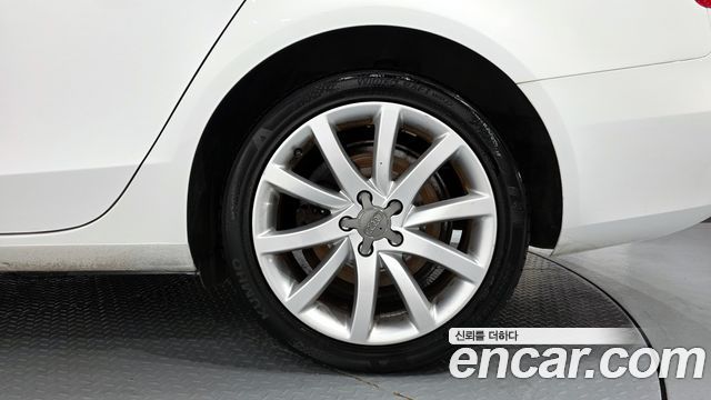 Audi A4 2015 — photo 5