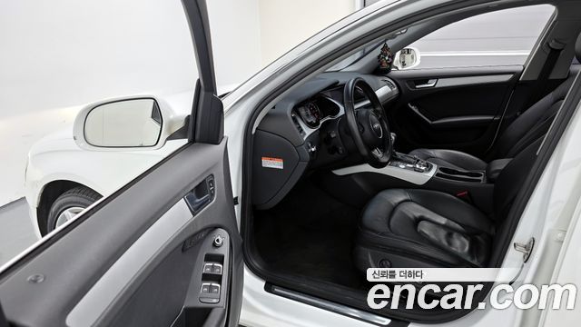 Audi A4 2015 — photo 11