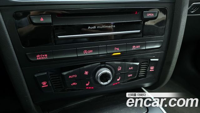 Audi A4 2015 — photo 16