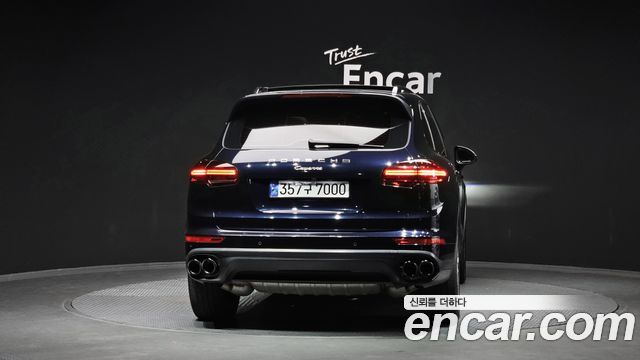 Porsche Cayenne 2016 — photo 4