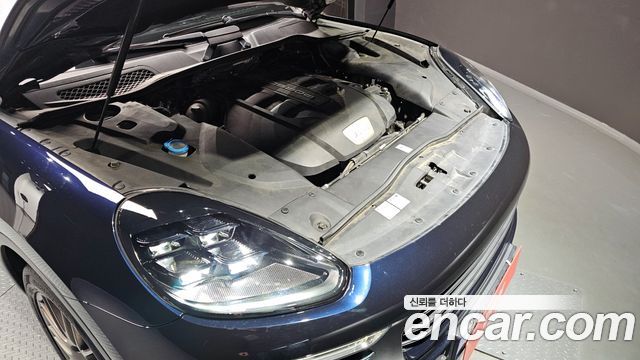 Porsche Cayenne 2016 — photo 6