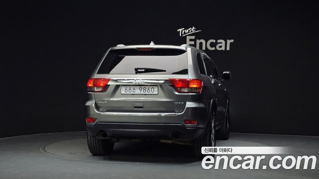 Jeep Cherokee 2011 — photo 4
