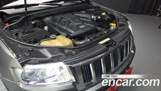 Jeep Cherokee 2011 — photo 6