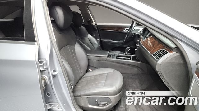 Hyundai Genesis 2016 — photo 11