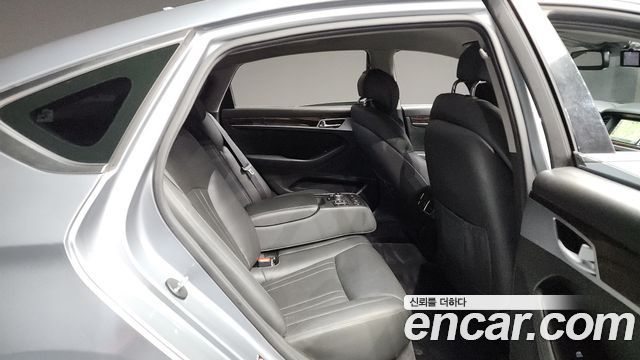 Hyundai Genesis 2016 — photo 12