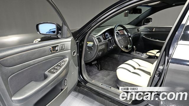 Hyundai Genesis 2012 — photo 7
