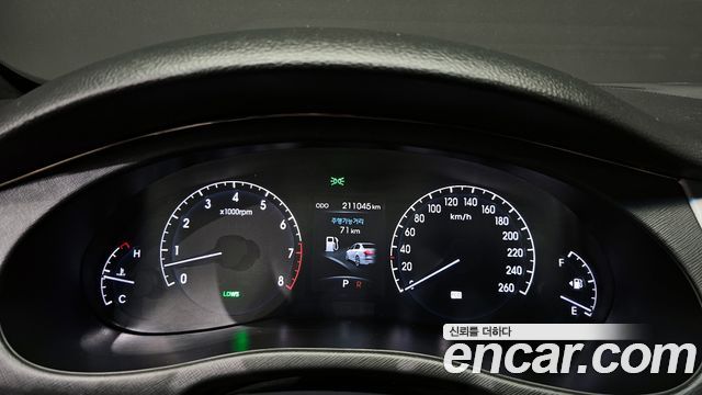 Hyundai Genesis 2012 — photo 8