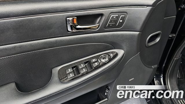 Hyundai Genesis 2012 — photo 11