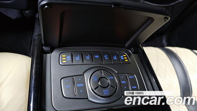 Hyundai Genesis 2012 — photo 17