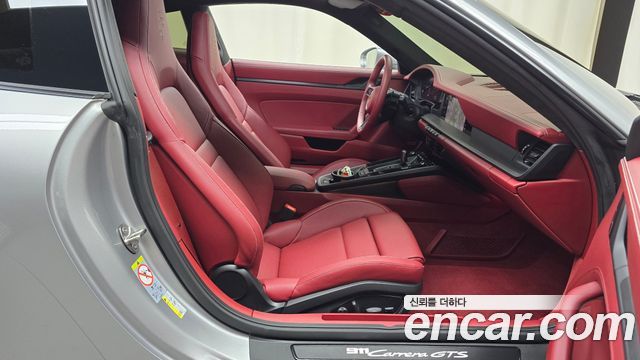 Porsche 911 2025 — photo 10