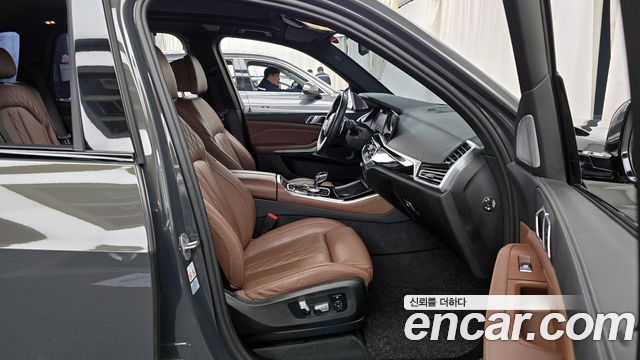 BMW X5 2023 — photo 11