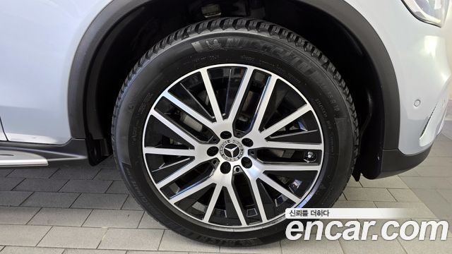 Mercedes-Benz GLC-Class 2022 — photo 5