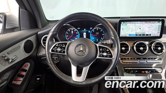 Mercedes-Benz GLC-Class 2022 — photo 13