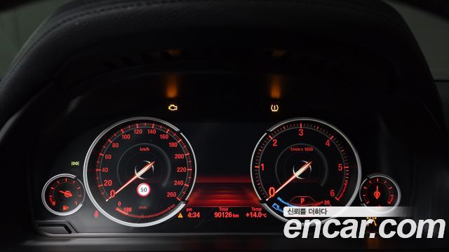 BMW X6 2018 — photo 8