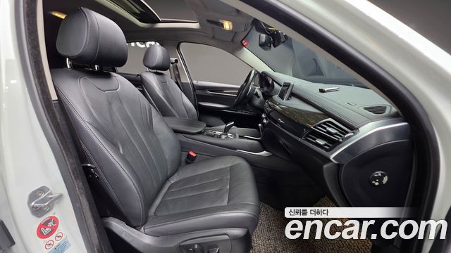 BMW X6 2018 — photo 10