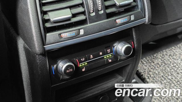 BMW X6 2018 — photo 18
