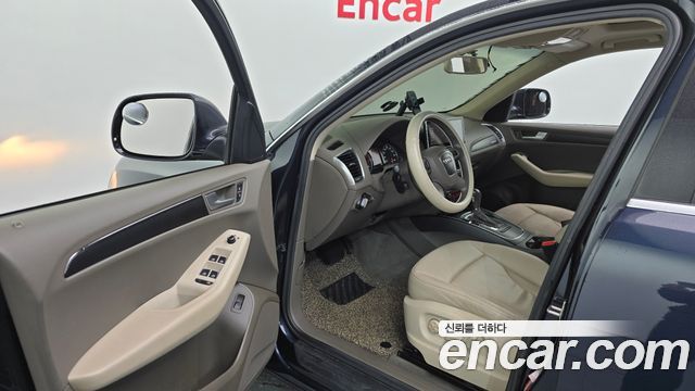 Audi Q5 2012 — photo 10