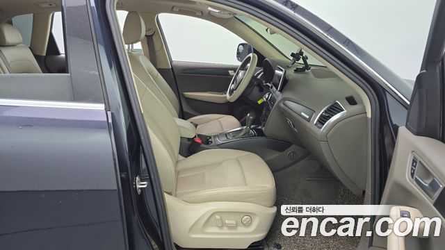 Audi Q5 2012 — photo 11
