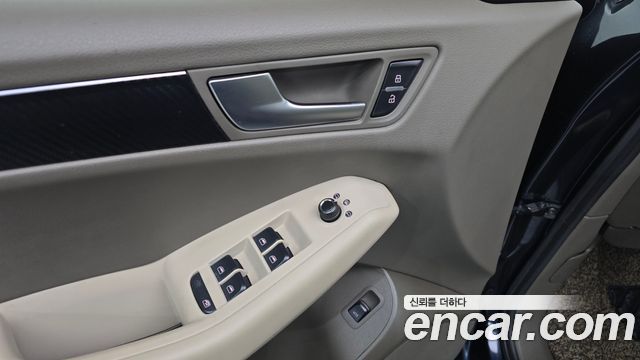 Audi Q5 2012 — photo 18