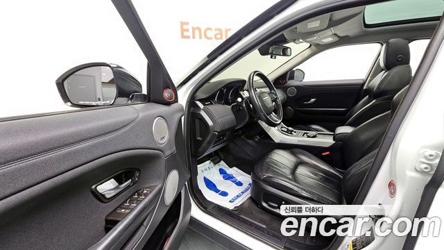 Land Rover Range Rover Evoque 2017 — photo 10
