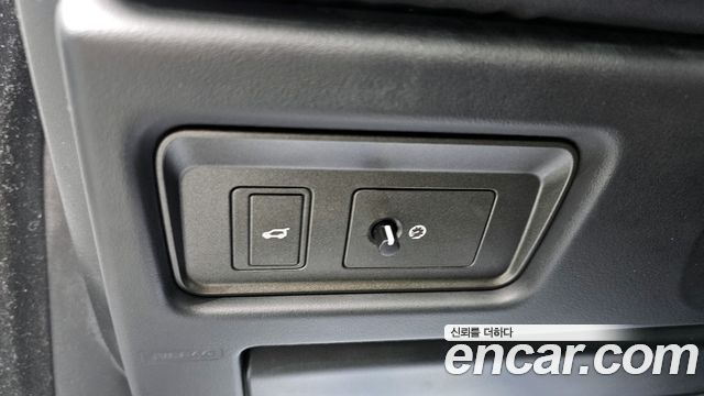 Land Rover Range Rover Evoque 2017 — photo 14