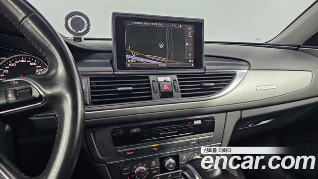 Audi A6 2012 — photo 18