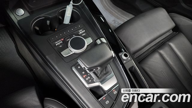 Audi A5 2019 — photo 9
