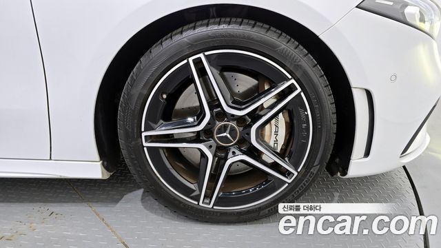 Mercedes-Benz A-Class 2021 — photo 5