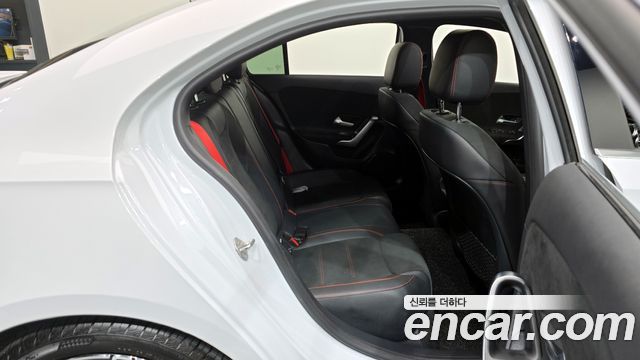 Mercedes-Benz A-Class 2021 — photo 12