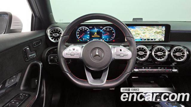 Mercedes-Benz A-Class 2021 — photo 13