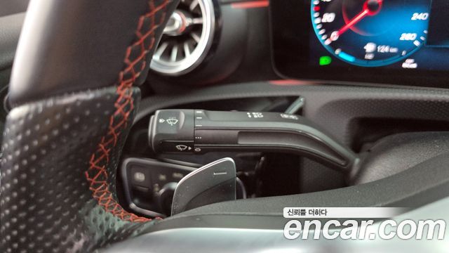 Mercedes-Benz A-Class 2021 — photo 17