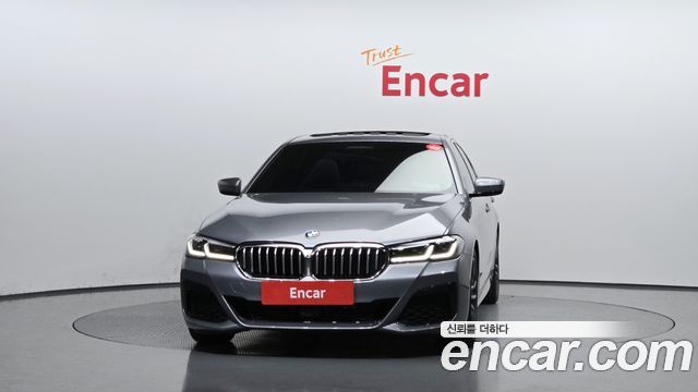 BMW 5-Series 2023 — photo 3