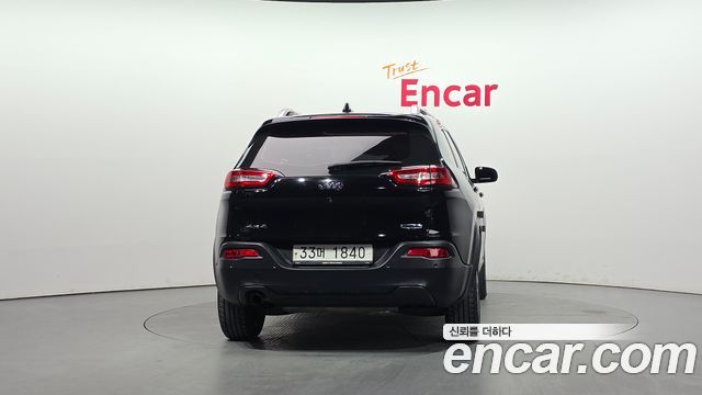 Jeep Cherokee 2018 — photo 4