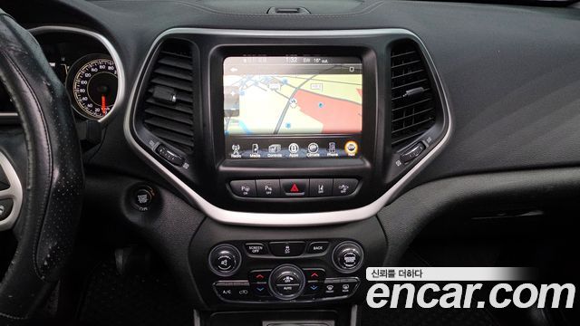 Jeep Cherokee 2018 — photo 14
