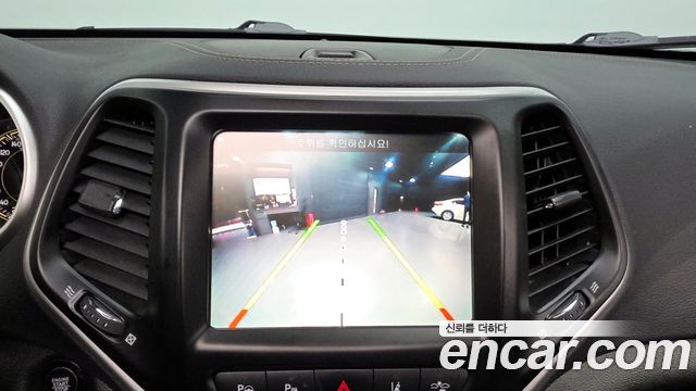 Jeep Cherokee 2018 — photo 15