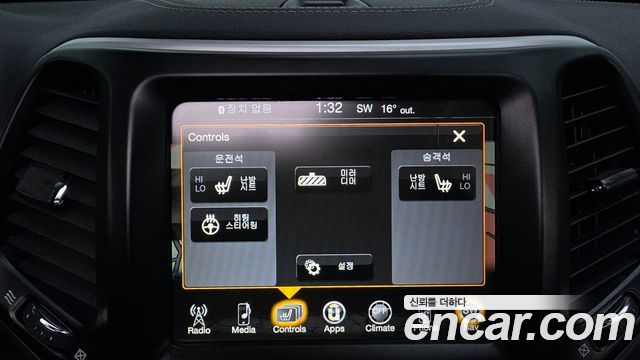 Jeep Cherokee 2018 — photo 18