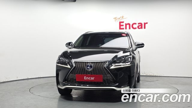 Lexus NX 2017 — photo 3