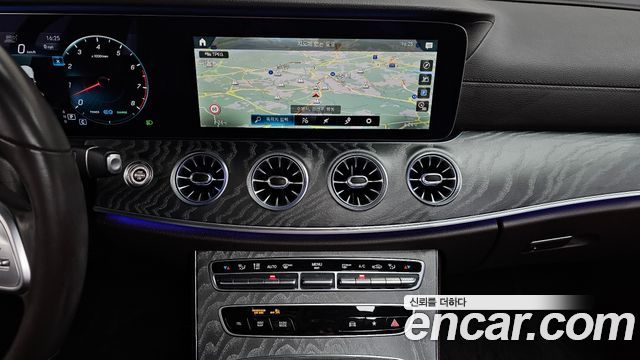 Mercedes-Benz CLS-Class 2021 — photo 14