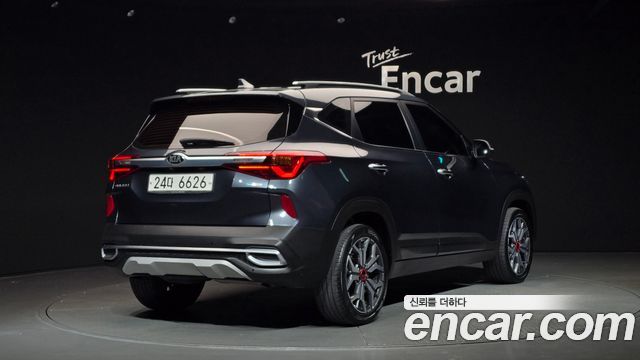 Kia Seltos 2020 — photo 2
