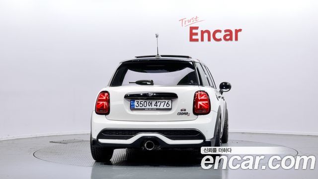 Mini Cooper 2022 — photo 4