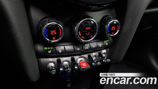 Mini Cooper 2022 — photo 16